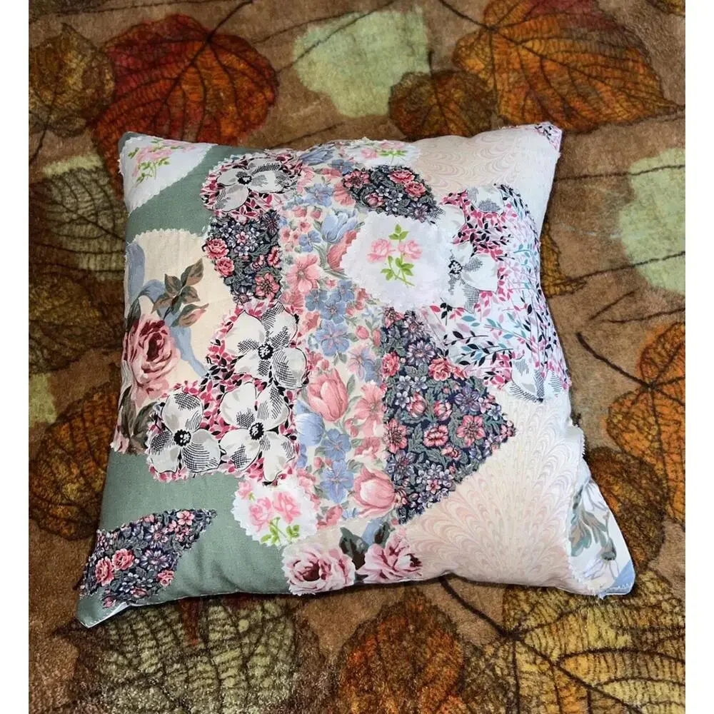 Handmade Floral‎ Patchwork VTG 80’s Lady Pepperell Rose Cottage Accent Pillow